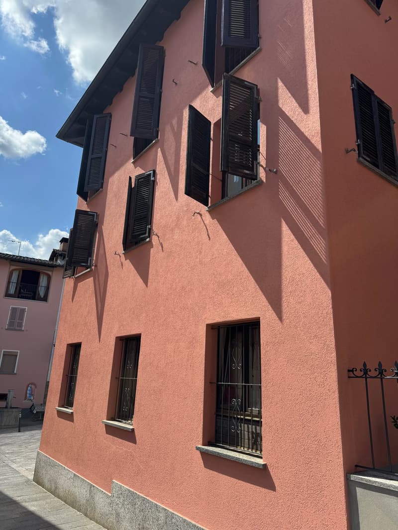 Appartement charmant de 2.5 pièces au cœur de Vezia dans une maison historique (4)
