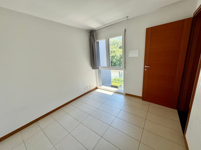 CADRO – ELEGANTE RESIDENZA CON GIARDINO PRIVATO, GARAGE DOPPIO E VISTA PANORAMICA (15)