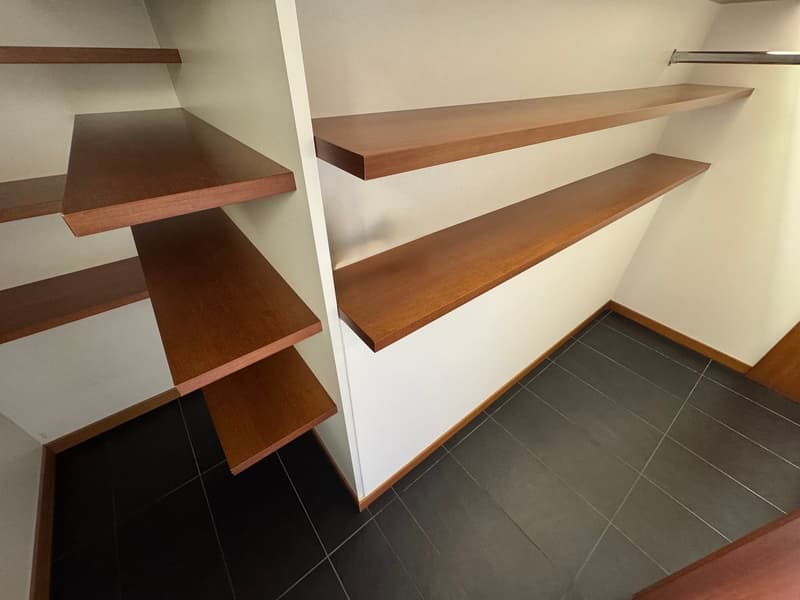 CADRO – ELEGANTE RESIDENZA CON GIARDINO PRIVATO, GARAGE DOPPIO E VISTA PANORAMICA (25)