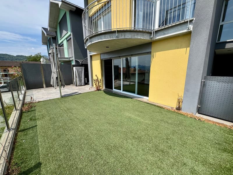 CADRO – ELEGANTE RESIDENZA CON GIARDINO PRIVATO, GARAGE DOPPIO E VISTA PANORAMICA (2)