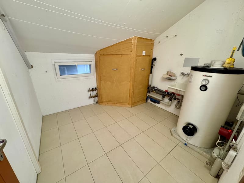 CADRO – ELEGANTE RESIDENZA CON GIARDINO PRIVATO, GARAGE DOPPIO E VISTA PANORAMICA (27)