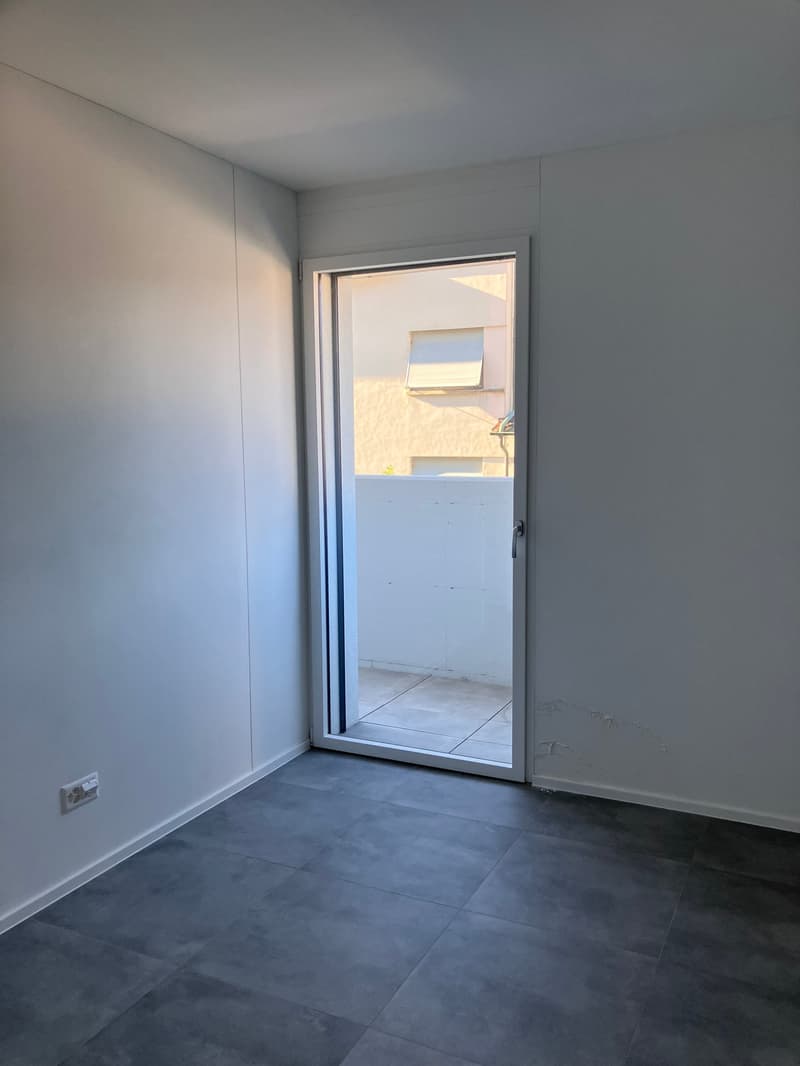 MENDRISIO – NUOVO 2½ LOCALI IN PRIMA LOCAZIONE CON TERRAZZA E POSTO AUTO (5)