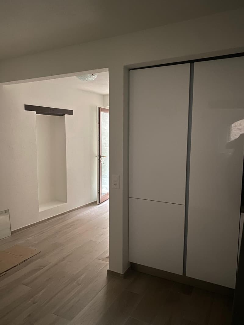 Carona – Affascinante casa nel nucleo storico rinnovata con box, ideale anche come investimento (9)