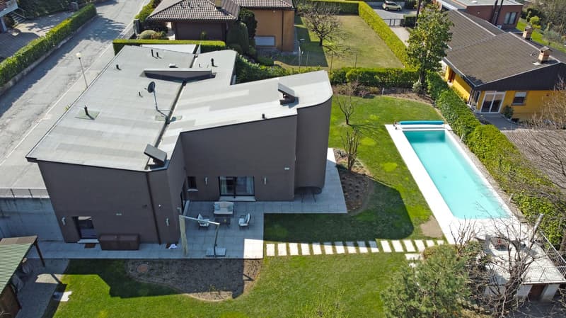 Mendrisio, raffinata villa singola con piscina (8)