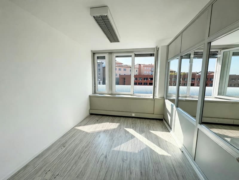 Mendrisio – prossimo a Piazzale Alle Valle | Ufficio signorile di 50 m² (2)