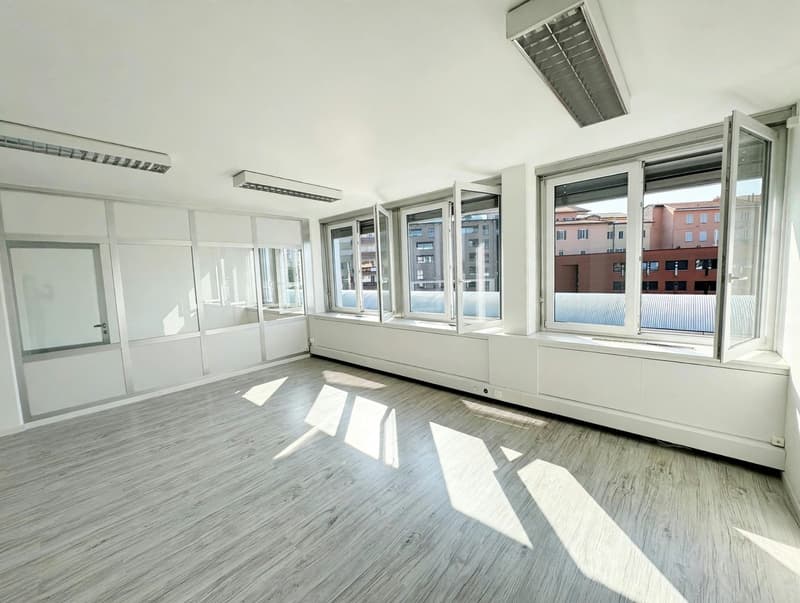 Mendrisio – prossimo a Piazzale Alle Valle | Ufficio signorile di 50 m² (1)