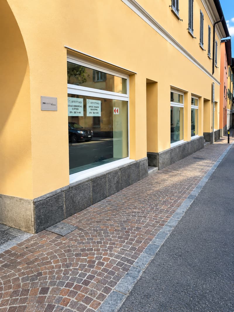 STABIO — Spazio commerciale o professionale (2)