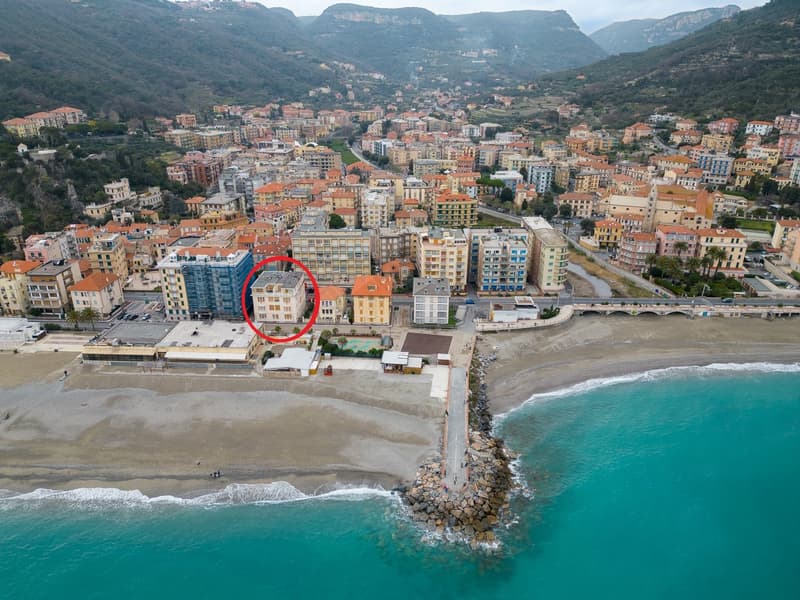 GRANDE APPARTAMENTO FRONTE MARE (15)