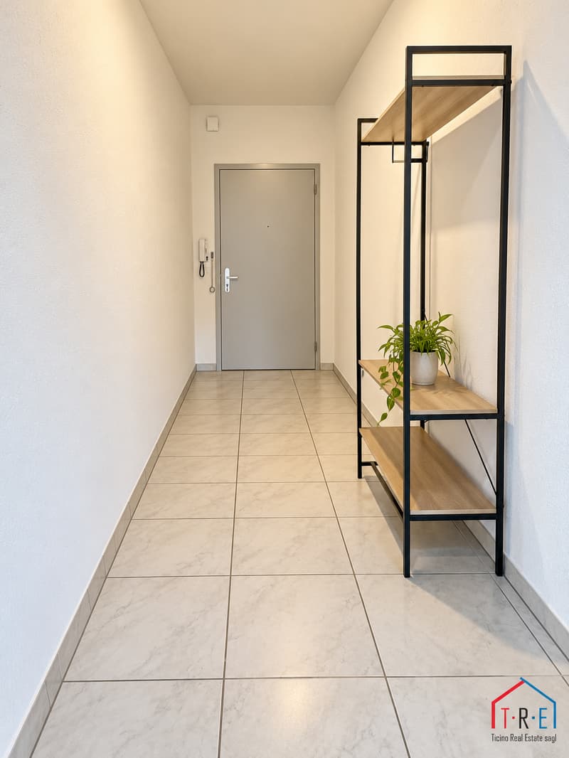MENDRISIO – LUMINOSO APPARTAMENTO DI 3.5 LOCALI CON BALCONE, ASCENSORE E POSTO AUTO (12)