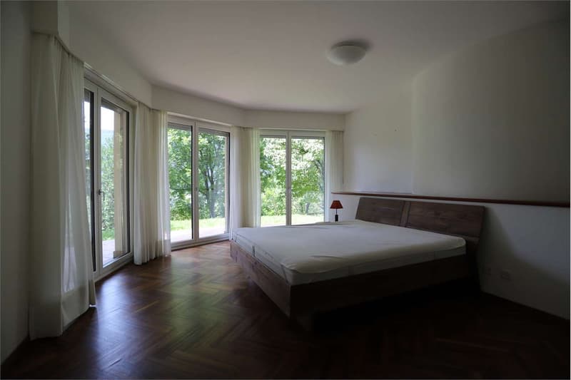Villa avec piscine intérieure à Vezia (11)