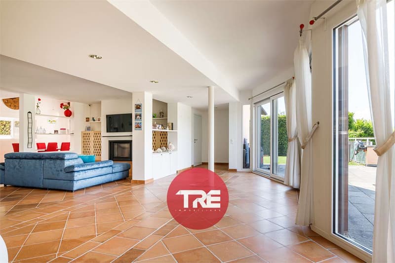 Grande Villa avec Piscine (5)