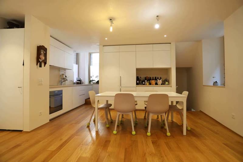 Maison de noyau rénovée à Bissone (2)
