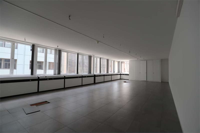 Office in central Lugano - 2nd floor (13)
