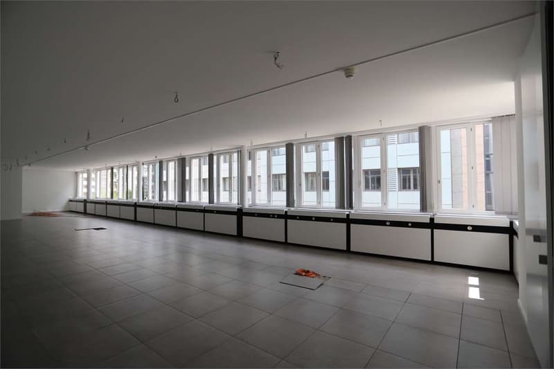 Office in central Lugano - 2nd floor (10)