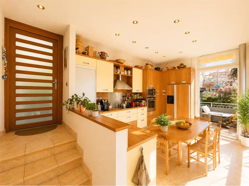 Secondary residence with lake view in Castagnola - LAKE VIEW (9)