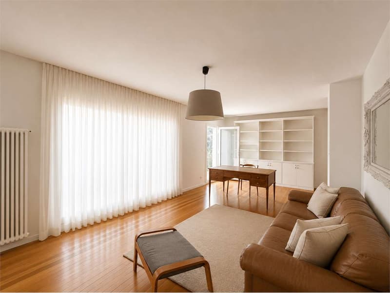 Bifamilienhaus mit freier Sicht und großem Bauvorhabenpotenzial (8)