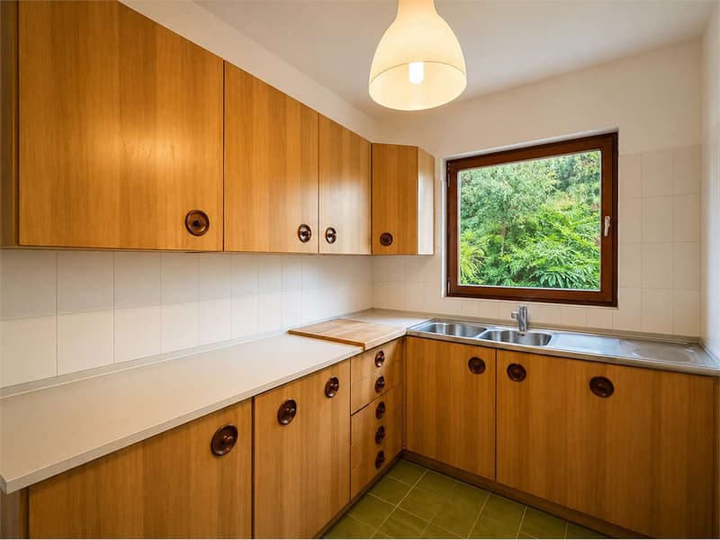 Bifamilienhaus mit freier Sicht und großem Bauvorhabenpotenzial (10)