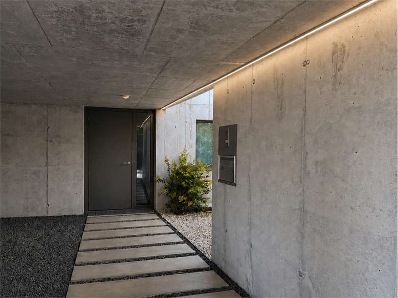 Elegante zeitgenössische Architektur in der Ruhe von Tremona (3)
