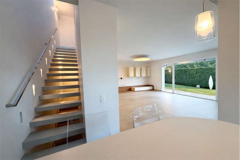 Elegantes Villenhaus mit Garten in Lugano - Pregassona (7)