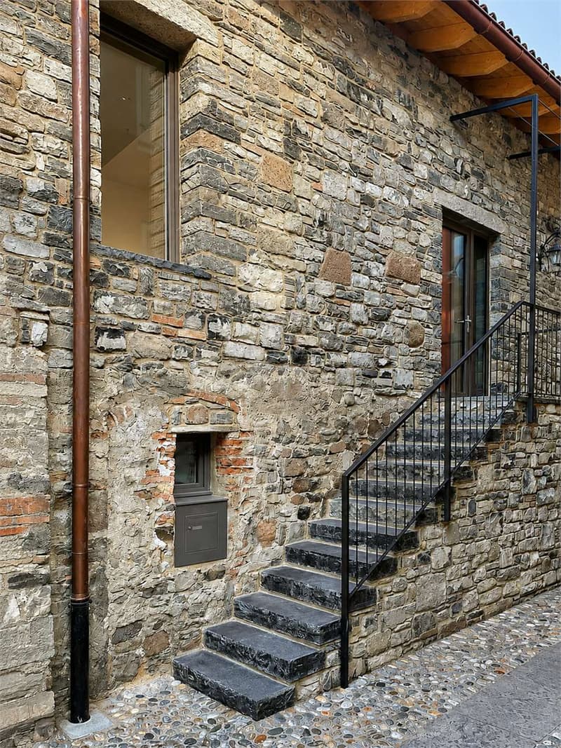 Casa di nucleo ristrutturata a Bissone (5)