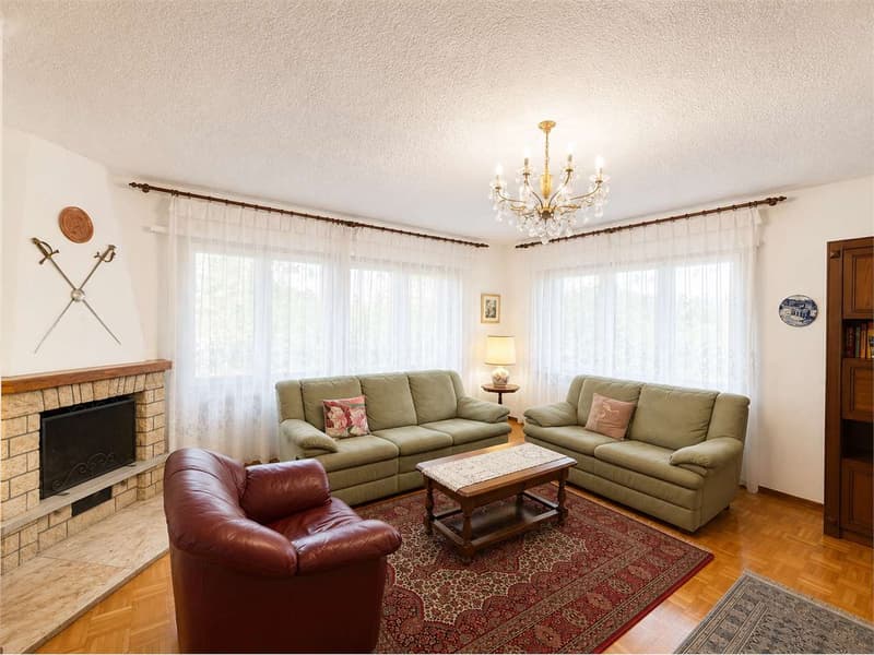 Casa unifamiliare con giardino e potenziale edificatorio a Taverne (7)