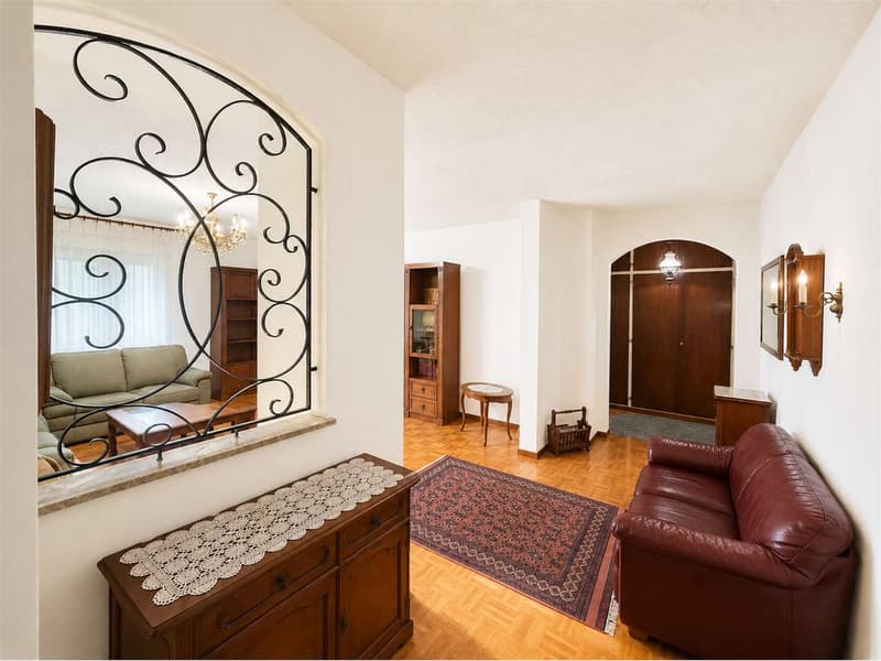 Casa unifamiliare con giardino e potenziale edificatorio a Taverne (6)