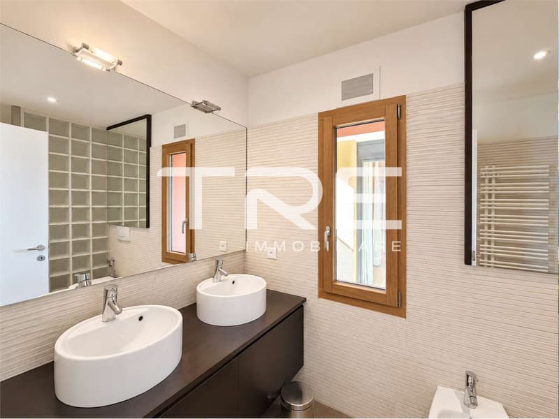 Villa con vista lago a Vico Morcote (12)
