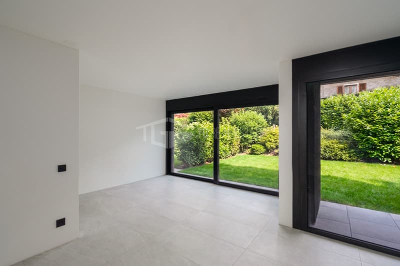 ELEGANTE APPARTAMENTO 2,5 LOCALI CON GIARDINO (7)