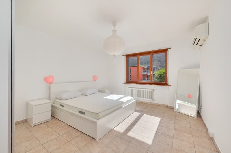 VILLA IN STILE MEDITERRANEO A DUE PASSI DAL LAGO E DAL PARCO DI FIGINO (6)