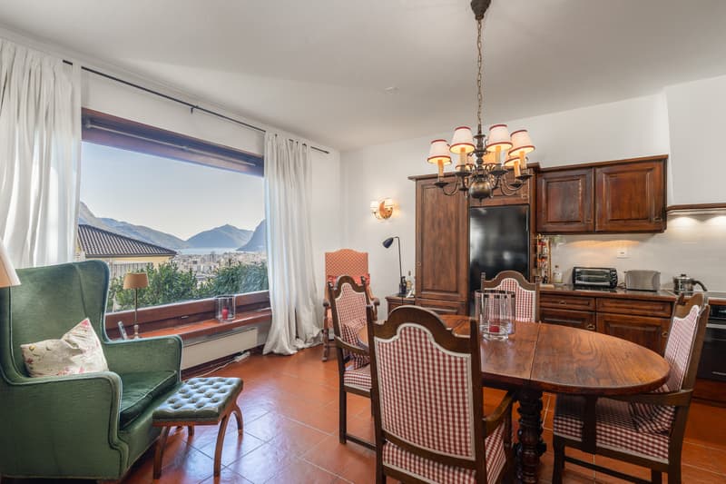 Mediterraneisches Doppelhaus in Wohngebiet mit Seeblick (7)