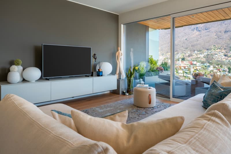 APPARTAMENTO CON PIACEVOLE VISTA LAGO (7)