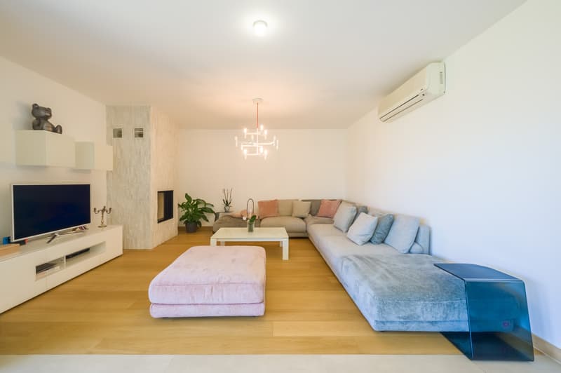 Spacious 6.5-room apartment with garden near TASIS school (7)