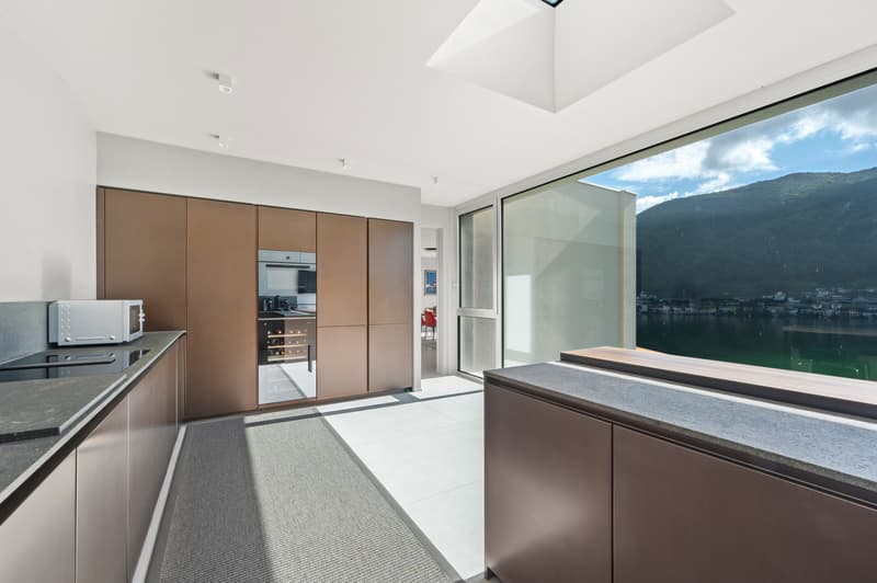 Villa de design, intimité et vue sur le lac (12)