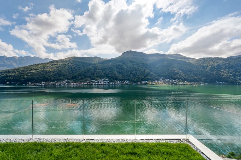 Villa de design, intimité et vue sur le lac (6)