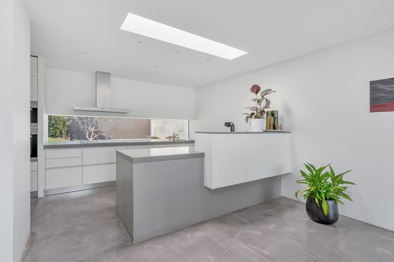 Exklusives Design-Villa mit Seeblick und absoluter Privatsphäre (2)