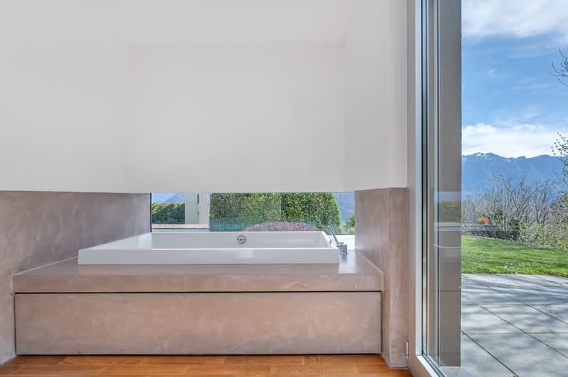 Exklusives Design-Villa mit Seeblick und absoluter Privatsphäre (4)