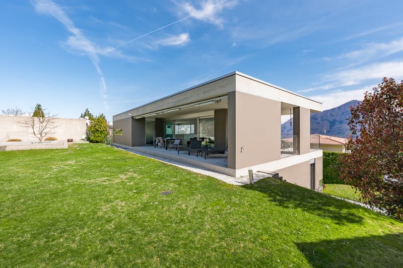 Exklusives Design-Villa mit Seeblick und absoluter Privatsphäre (11)