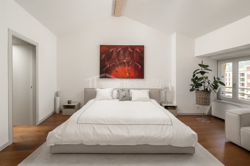 LUXE ET CONFORT : ATTIQUE 6.5 PIÈCES AVEC VUE PANORAMIQUE SUR LUGANO (13)