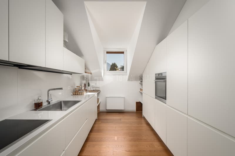 LUXE ET CONFORT : ATTIQUE 6.5 PIÈCES AVEC VUE PANORAMIQUE SUR LUGANO (10)