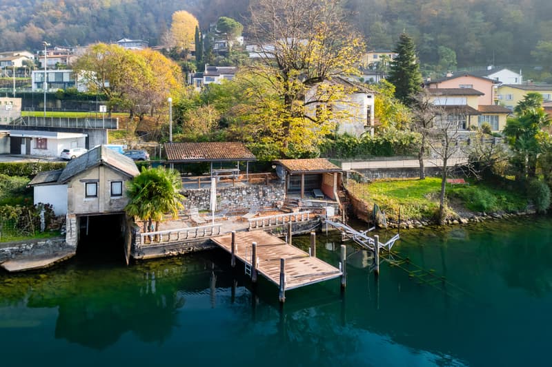 Prestigöses Anwesen mit Seeblick, Pool und privater Anlegestelle (7)