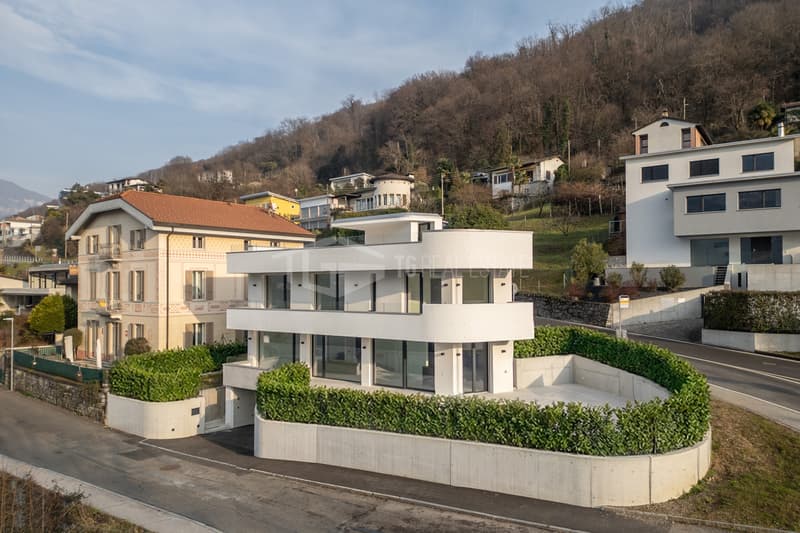 Villa contemporaine avec vue sur le lac (12)