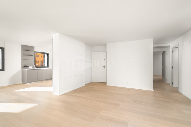 HELLES 4.5-ZIMMER-WOHNUNG MIT GARTEN (6)