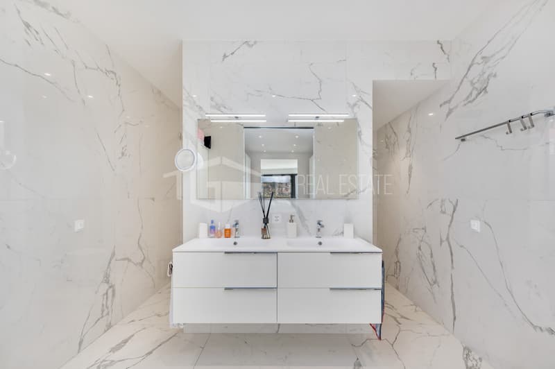 Eleganz im modernen Stil mit Seeblick (4)