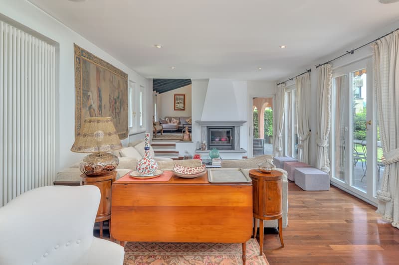 Villa of 8.5 rooms with garden and pool (4)