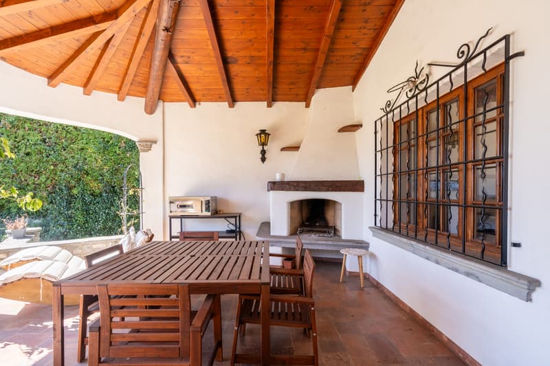 A corner of paradise - Mediterranean elegance with lake view (8)