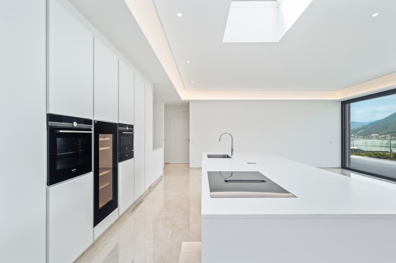 Prestigious design attic with lake view terrace (6)