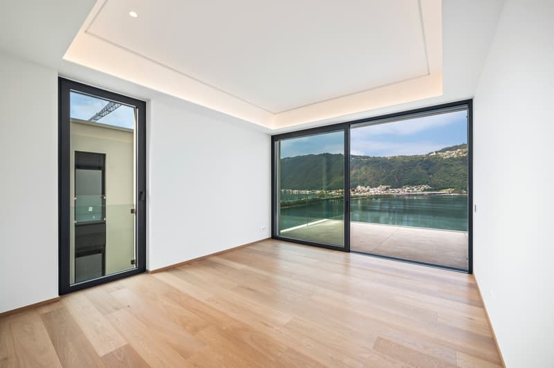 Prestigious design attic with lake view terrace (9)