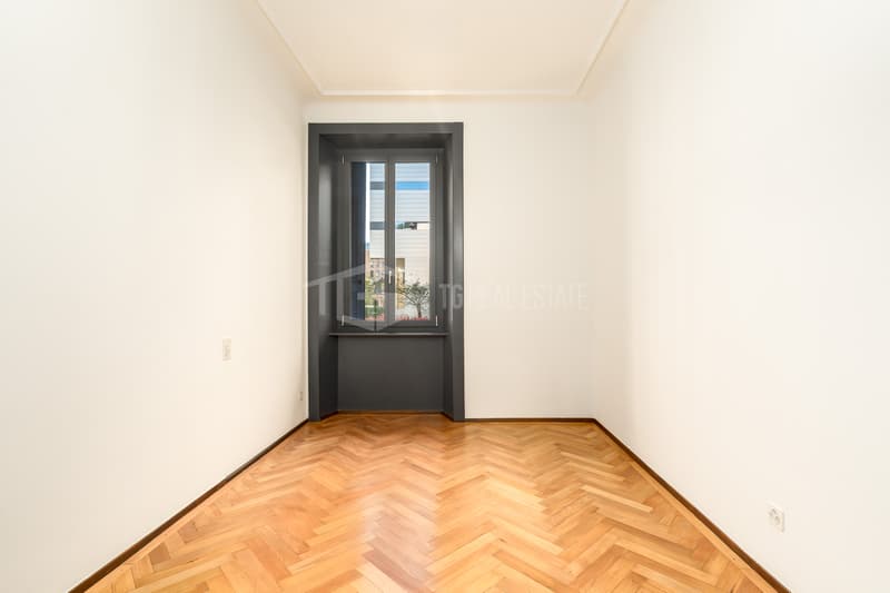 Elegantes 4.5-Zimmer-Wohnung in einem Altbau in der Lugano-Innenstadt (8)