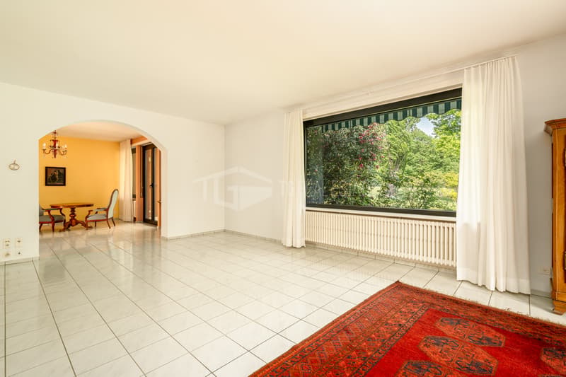 CASA DI 5.5 LOCALI CON GIARDINO, PISCINA E DEPENDANCE (8)
