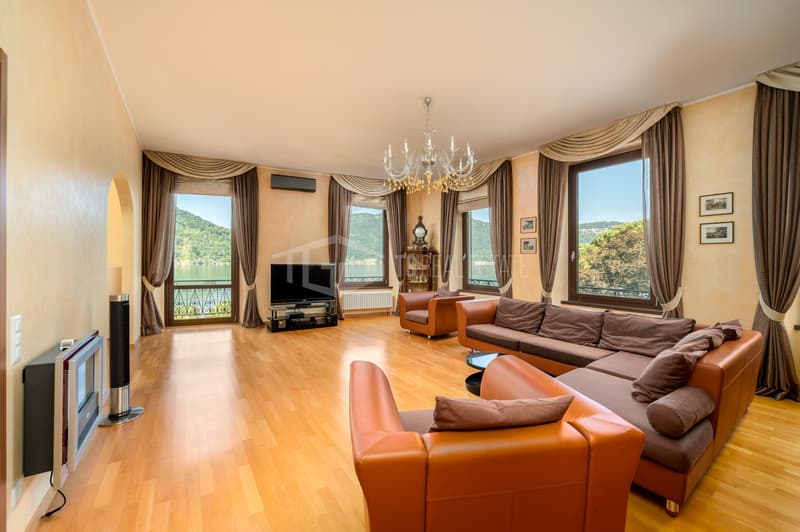 ATTICO CON VISTA LAGO IN ELEGANTE COMPLESSO STORICO (2)
